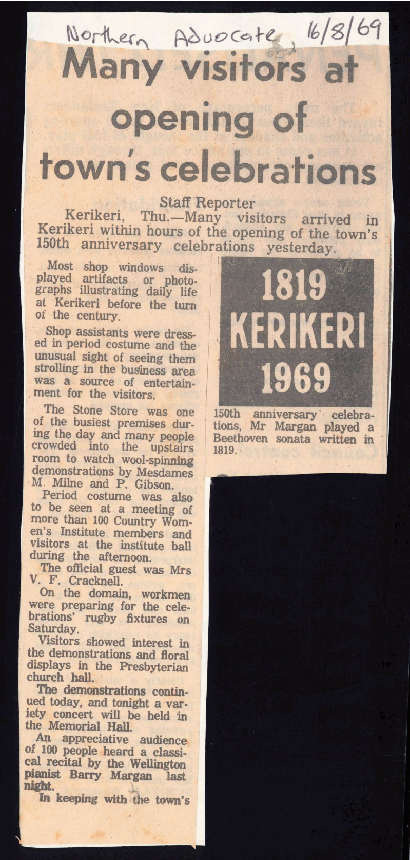 Many visitors at opening of town's celebrations