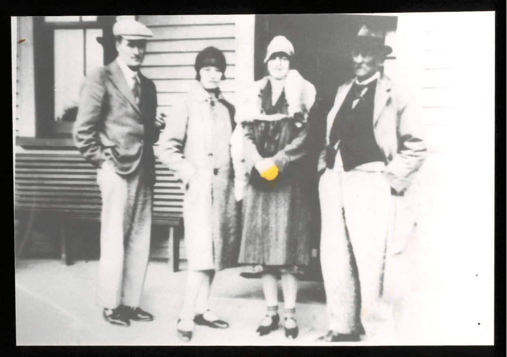 Biographical notes and documents about Alexander Riddell