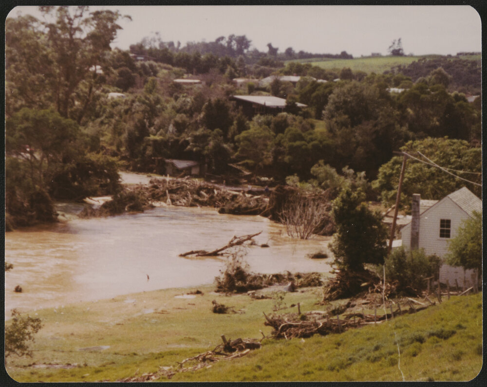 Looking from Kemp House at flood