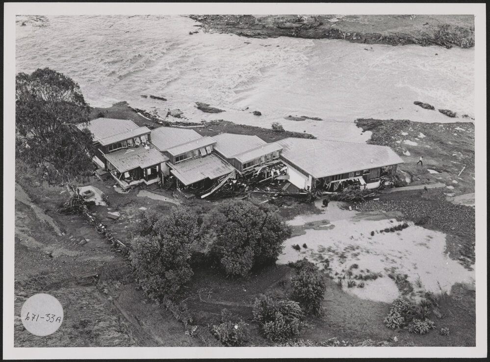 Flats at Waipapa Landing 