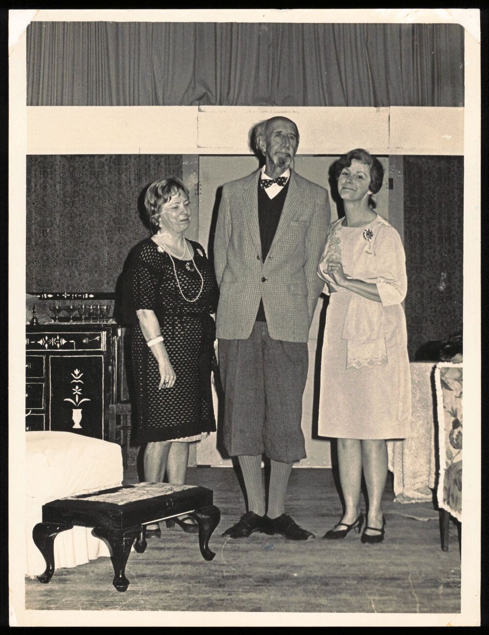 Photograph of the Kerikeri Coffee Company actors  (2)
