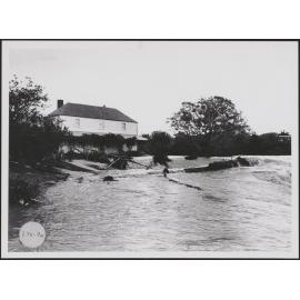 Kemp House in flood (2)