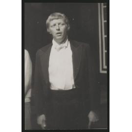 An Ideal Husband (3)
