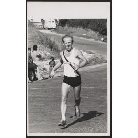 Runners (34)