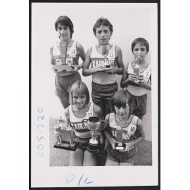 Runners (6)