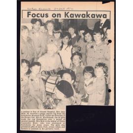 Focus on Kawakawa: Mrs Amy Muir receives a peggy square rug
